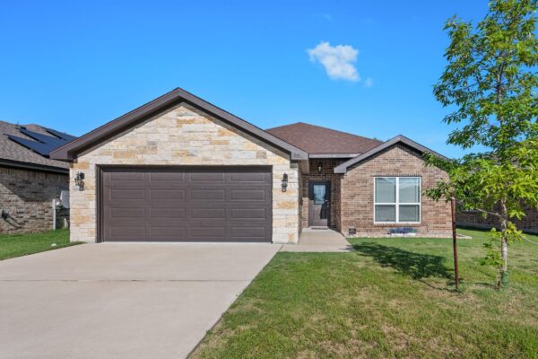 1021 Coriander Rd, Temple