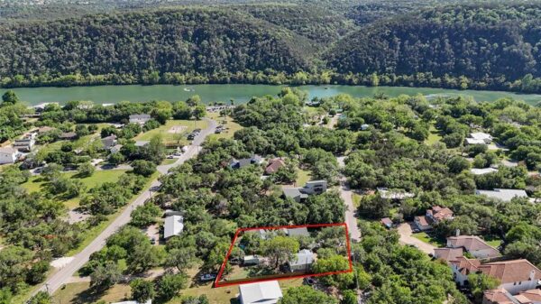 1403 Minnie Dr, Austin