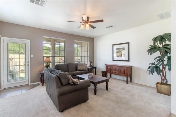 9201 Brodie Ln #902, Austin