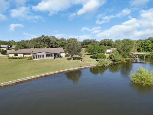 208 Iris Lane Ln, Buchanan Dam