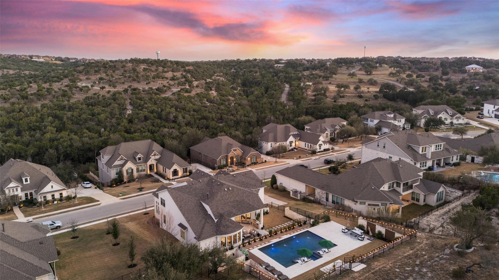 302 Lodestone Ln, Austin