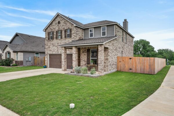 326 Linden St, Bastrop