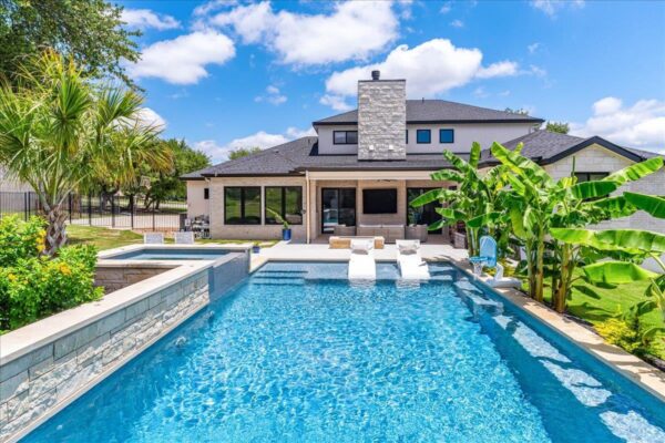 9600 Stratus Dr, Dripping Springs