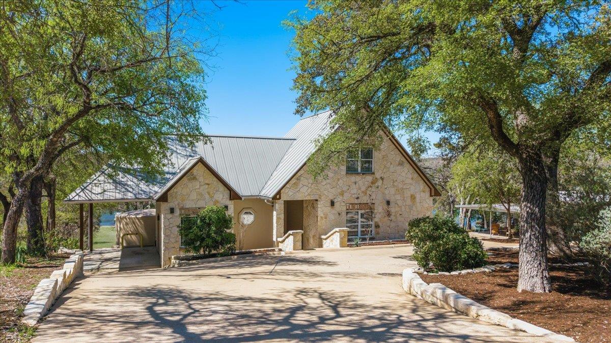 25207 Lake View Dr, Spicewood, TX 78669