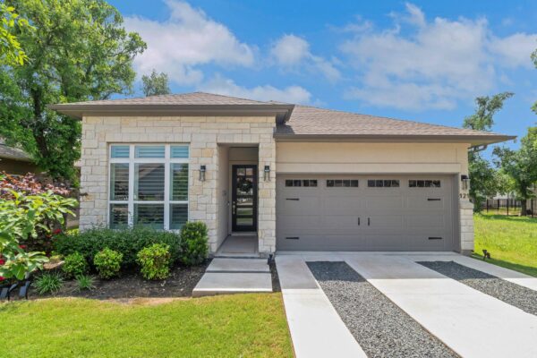 121 Monterey Oak Trl, Georgetown