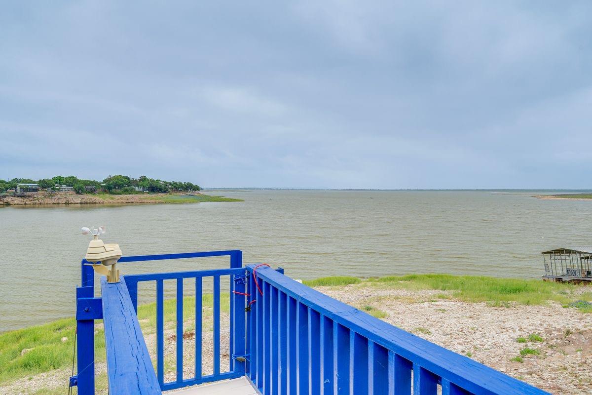 603 Waterway Ln, Burnet, TX 78611