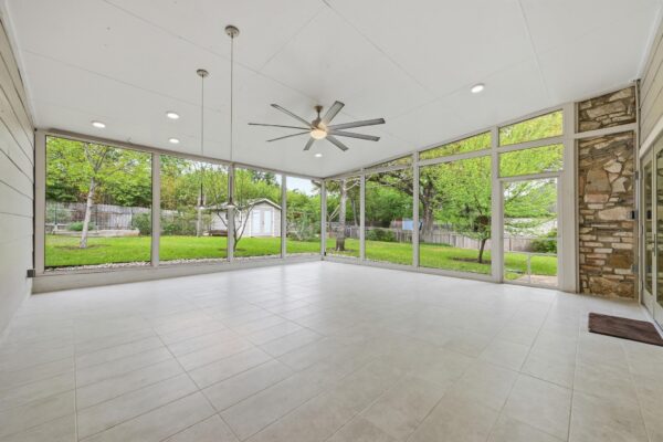 320 Ridgecrest Rd, Georgetown