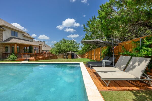 490 Aspen Dr, Austin