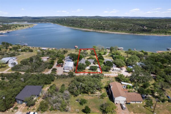 117 Lake View Dr, Spicewood