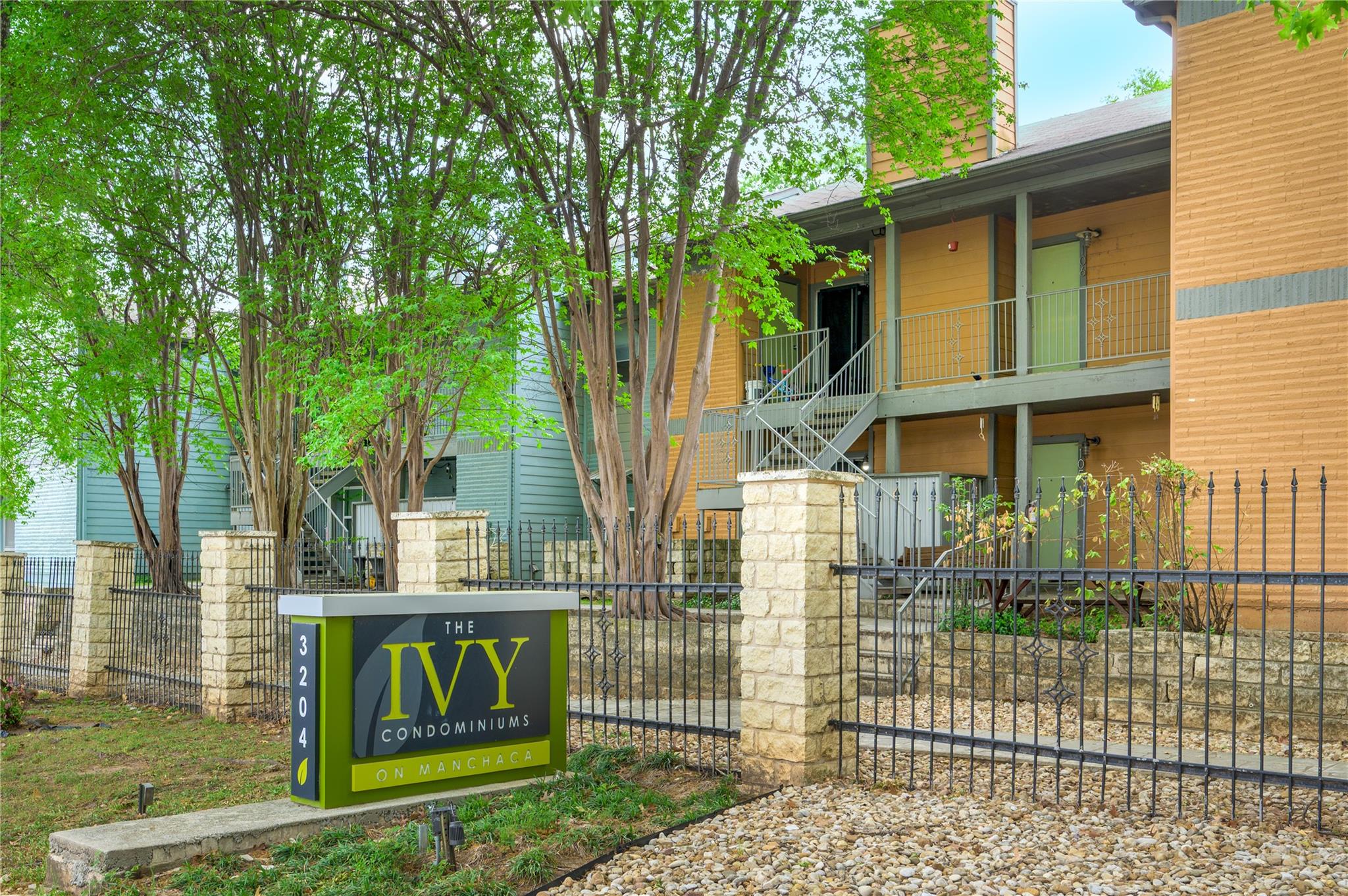 3204 Menchaca Rd #105, Austin, TX 78704