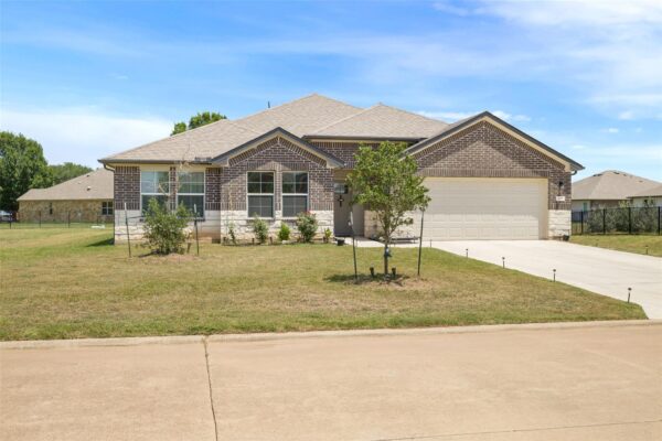 109 Egret Dr, Bastrop