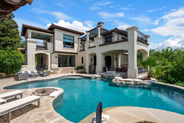 203 Bella Riva Dr, Austin