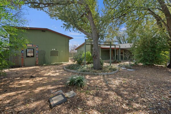1400 Summit Cir, Taylor
