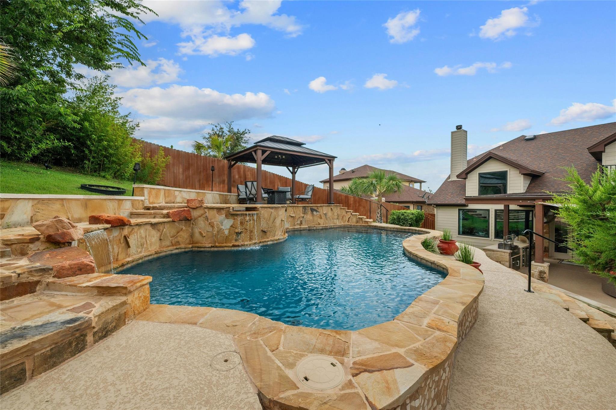 1207 Sledge Dr, Austin, TX 78734