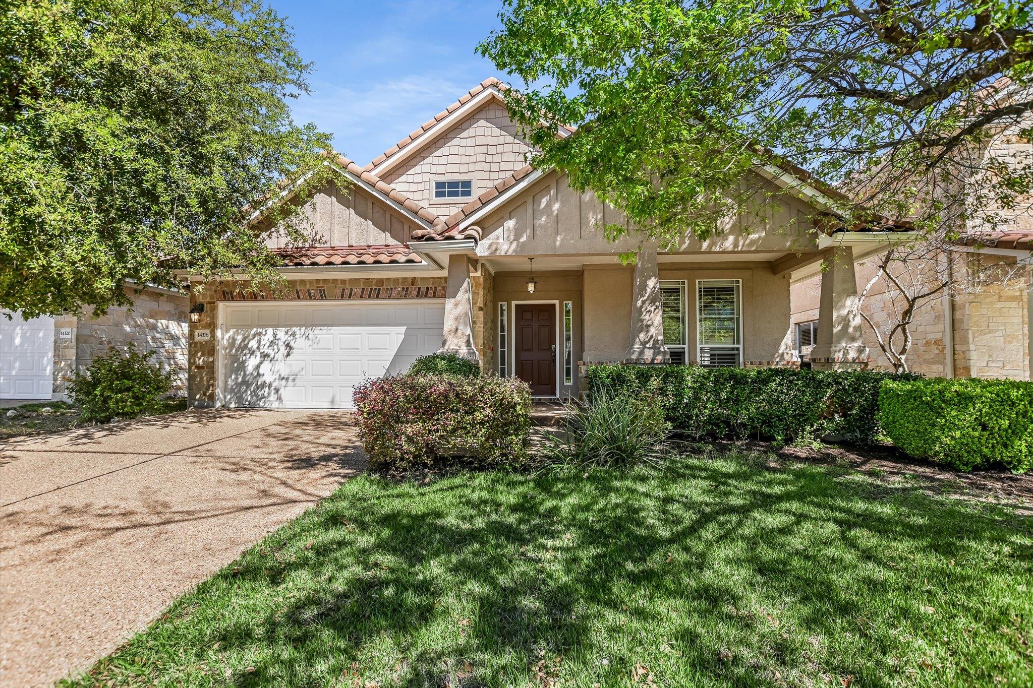 14316 Broadwinged Hawk Dr, Austin, TX 78738