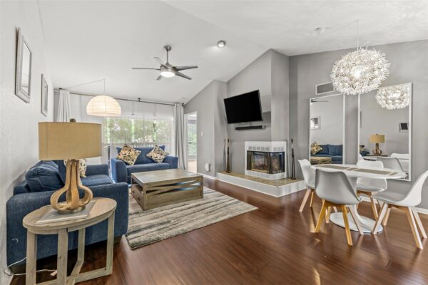 2450 Wickersham Ln #1606, Austin