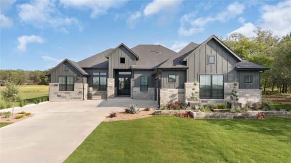 1009 Doelling Dr, Florence