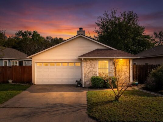 5935 Kevin Kelly Pl, Austin