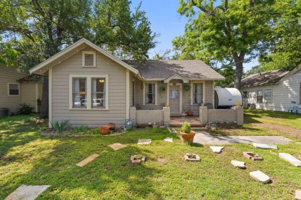 807 Cecelia St, Taylor