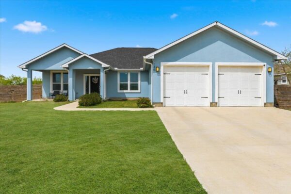130 Coyote Ridge Dr, Cedar Creek