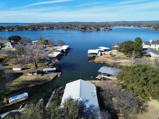 305 W Briar Dr, Granite Shoals