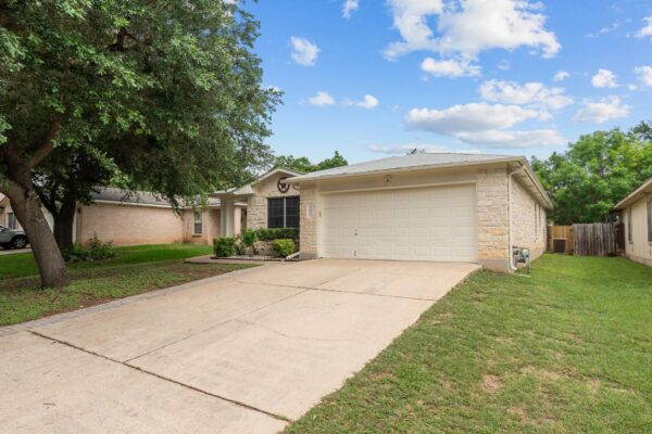 203 Presidio Dr, Leander