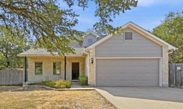 22407 Briarcliff Dr, Spicewood