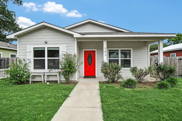 103 East St, Smithville