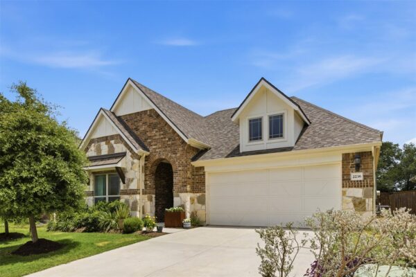 2236 McClendon Trl, Leander