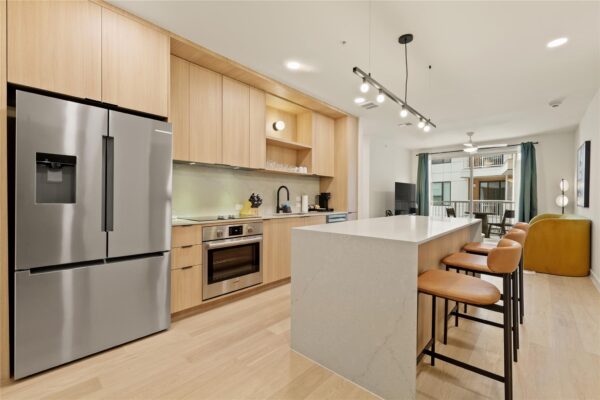 2323 S Lamar Blvd #204, Austin