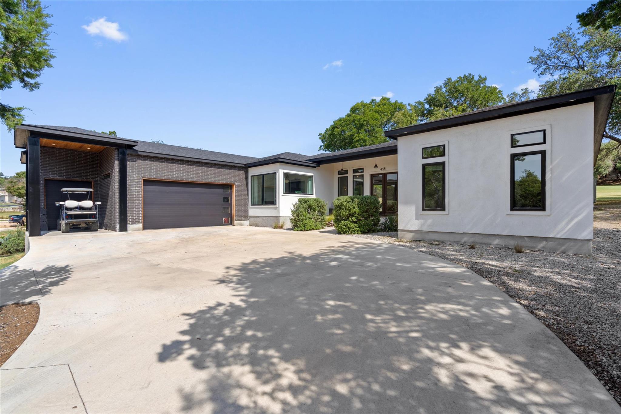 418 Venture Blvd S, Leander