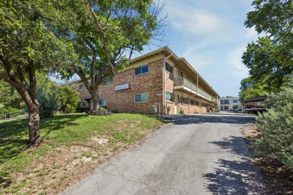 304 E 33rd St #4, Austin