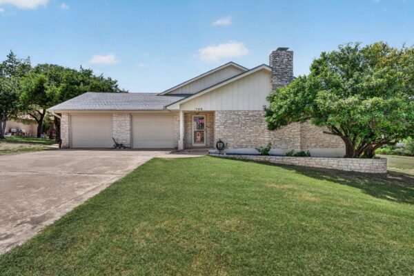 700 Rogart Dr, Spicewood