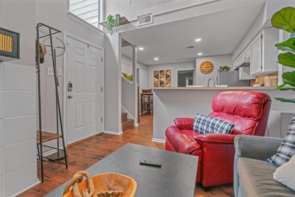 5608 Cougar Dr #226, Austin