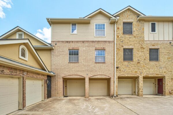 1402 Parker Ln #3, Austin