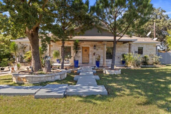 376 Alta Vista Dr, Bastrop
