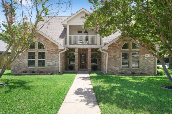 601 Maplewood Cir, Pflugerville