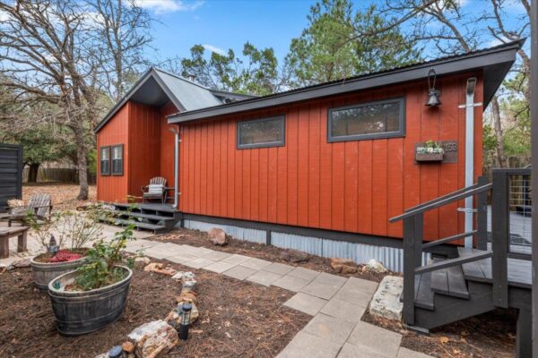 153 Old Wingo Pl, McDade