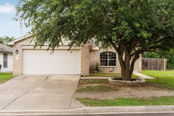 340 Feathergrass Dr, Buda