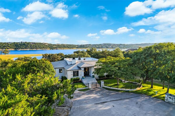 20505 Genessee Cv, Lago Vista
