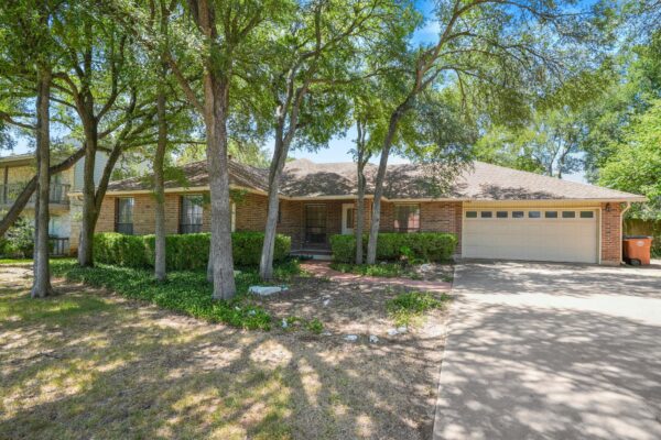 2116 Wychwood Dr, Austin