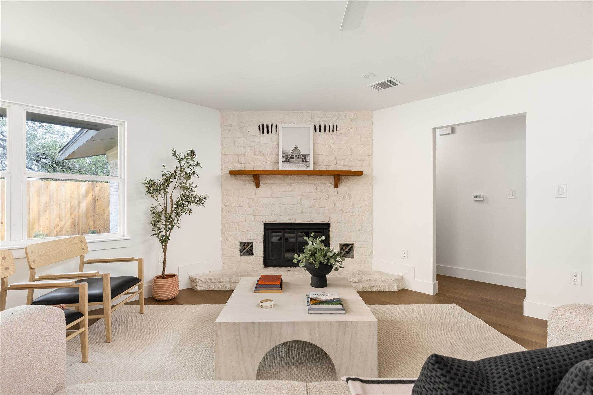 4501 Pack Saddle Pass, Austin