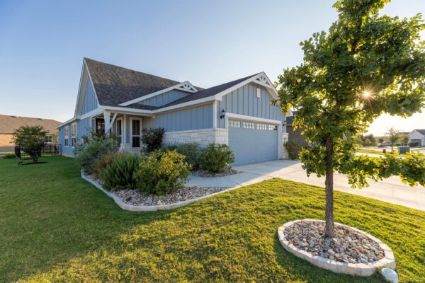 101 Bristol Cv, Georgetown
