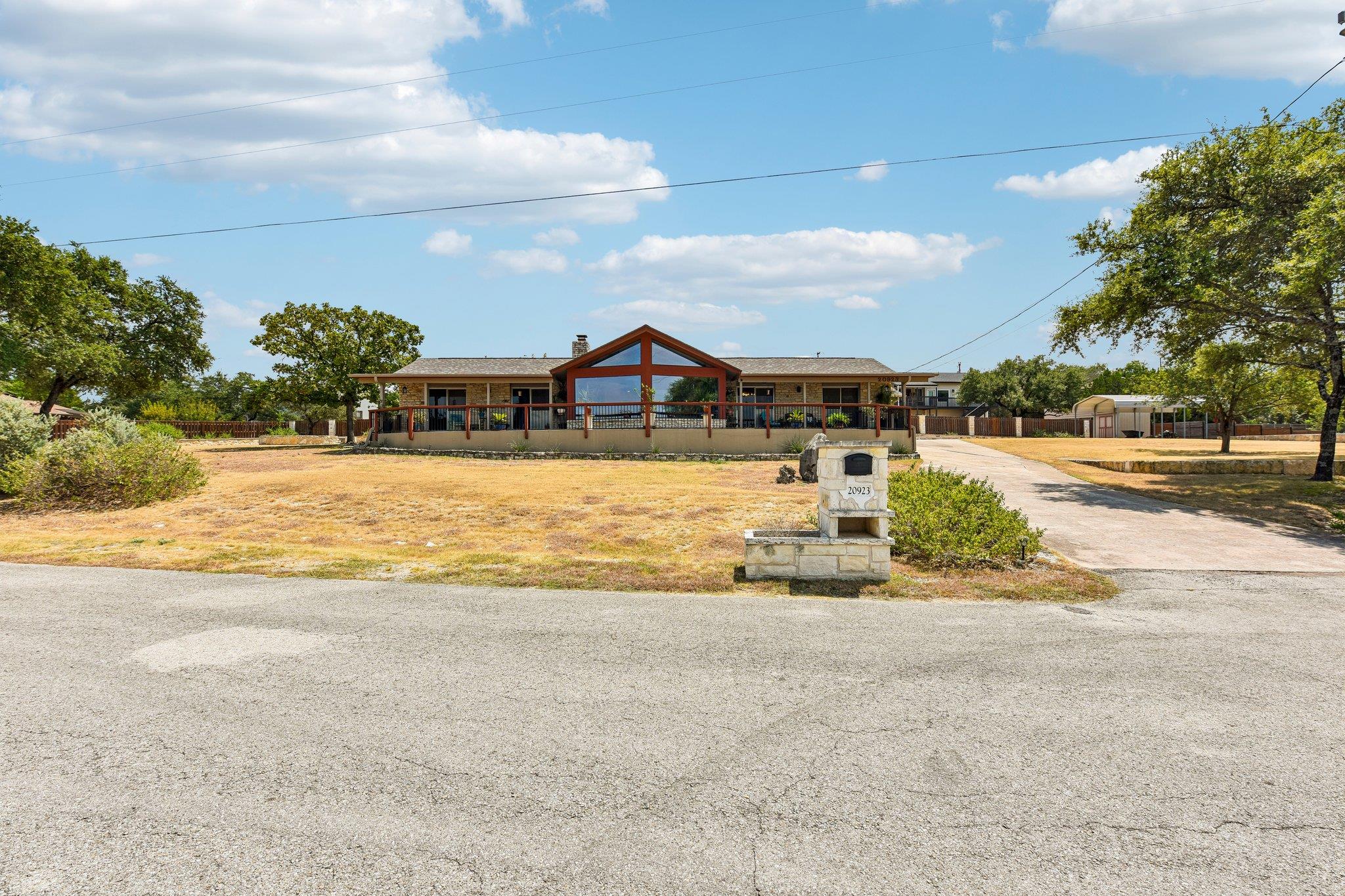 20923 Oak Dale Dr, Lago Vista, TX 78645