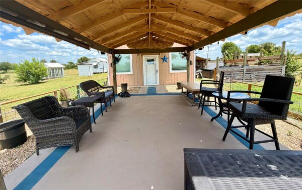 441 Molasses Rd, Dale