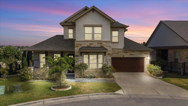 266 Village Oak Dr, Austin