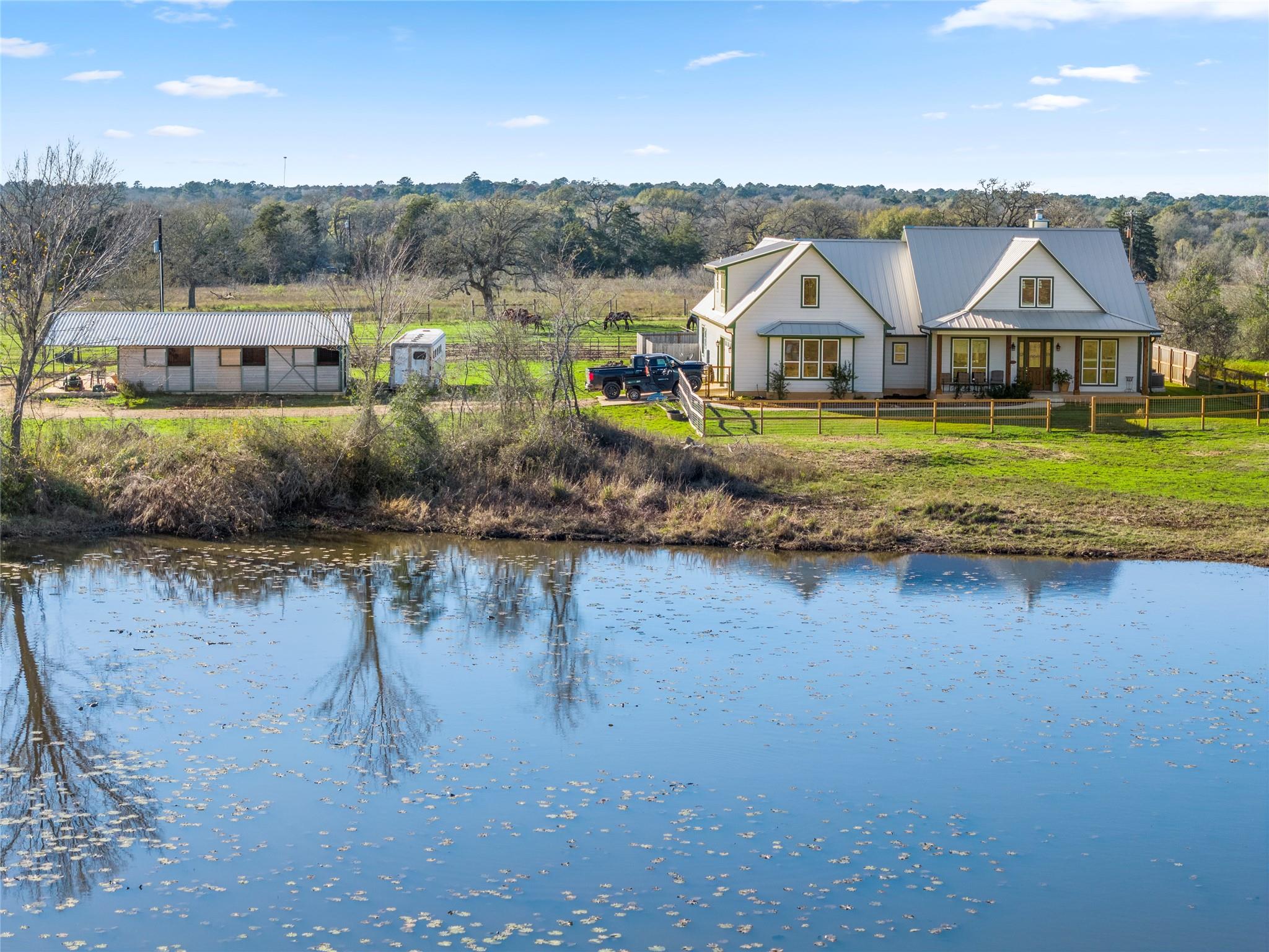 1434 Antioch Rd, Paige, TX 78659