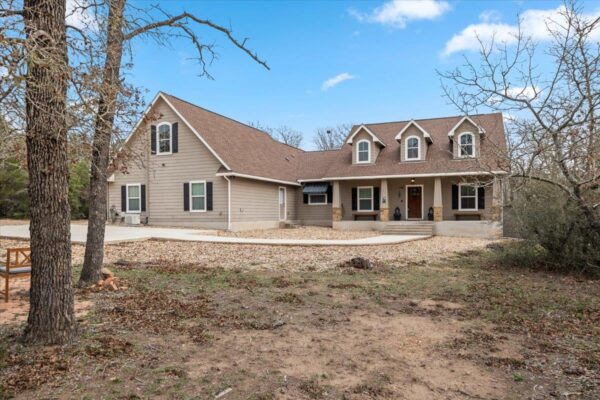 138 Wood Hollow Ct, Bastrop