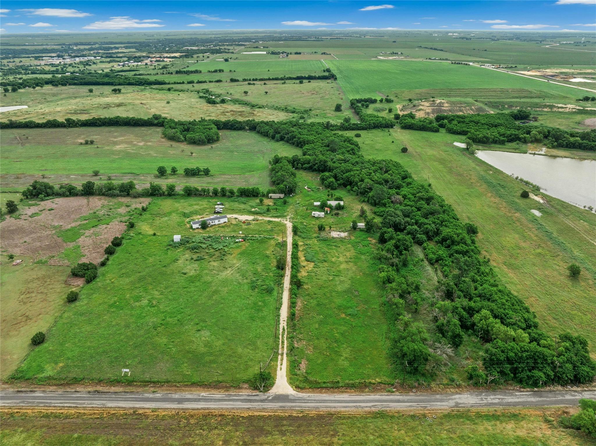 2655 County Road 130 None, Hutto, TX 78634