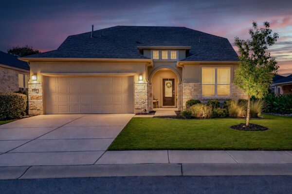 215 Hanging Star Ln, Georgetown